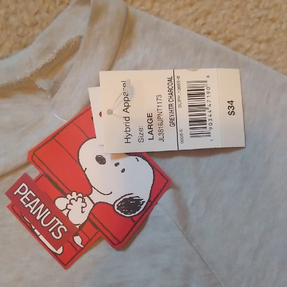 Peanuts Sweatshirt Women's Size Large NWT - Picture 3 of 4